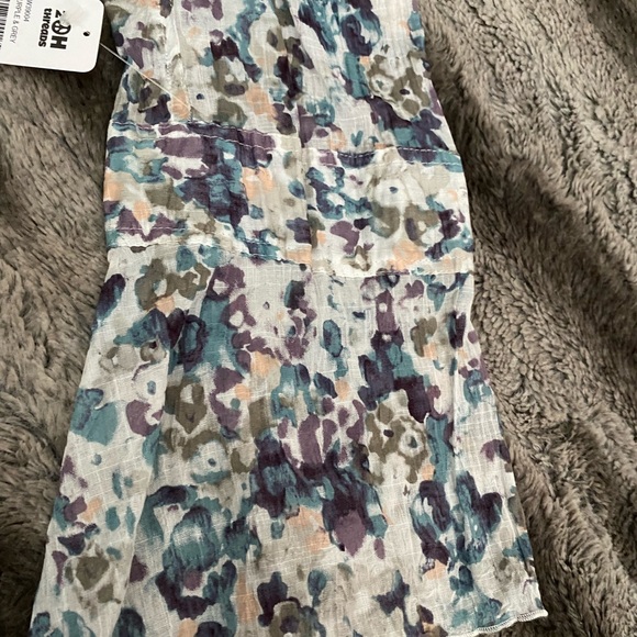 2OH Threads Tie V Neck button up ruffle accent Size L Purple Gray blouse - Picture 3 of 9